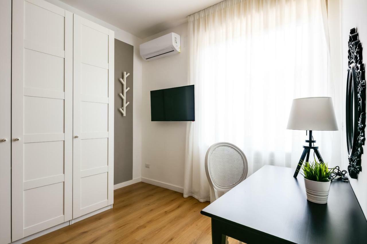 Culture Residence Consalvo Otto Naples Exterior photo